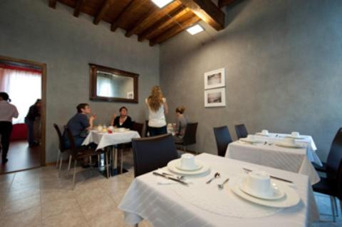 Albergo Morandi Reggio Emilia Kültér fotó